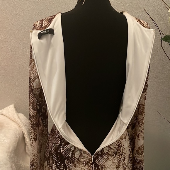 Guess Dress. - Picture 10 of 10
